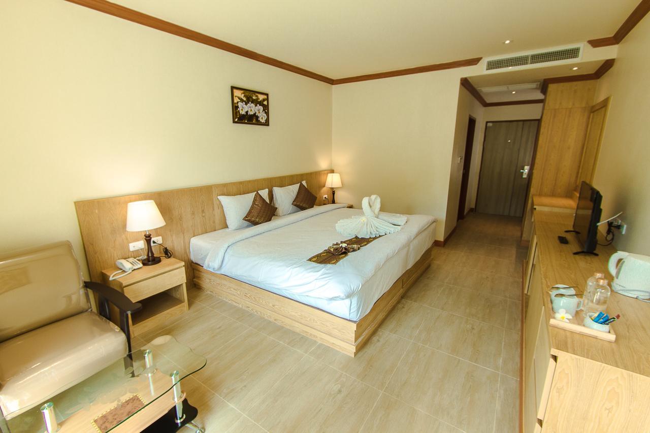Airport Beach Hotel Phuket - Sha Extra Plus Nai Yang Beach Dış mekan fotoğraf